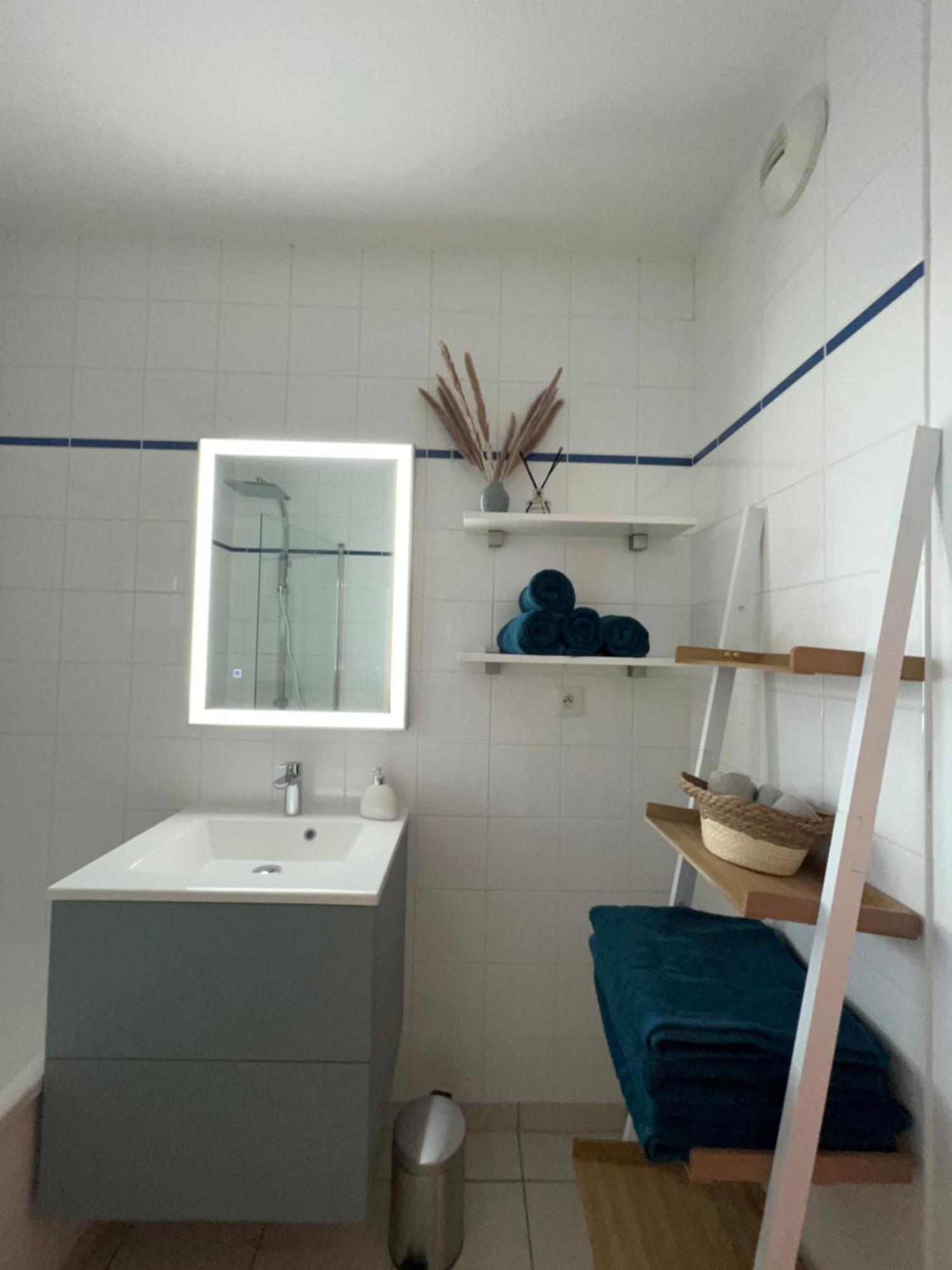 Appartement Plage Restaurant Et Parking Privatif ヴィムルー エクステリア 写真